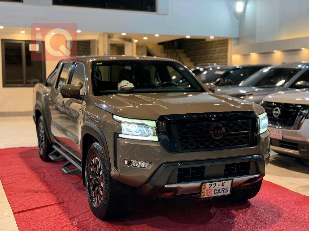 نيسان فرونتير
